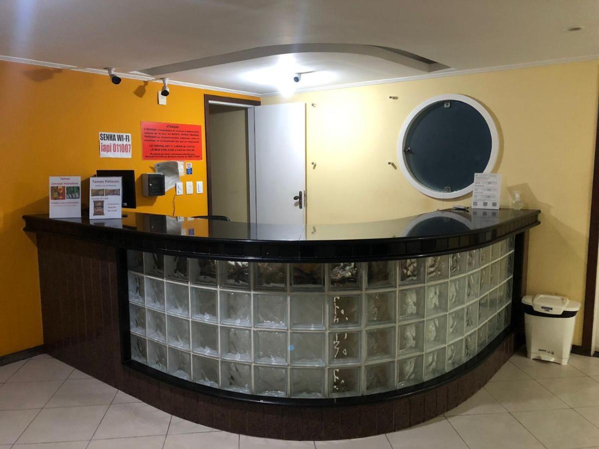 Iapi Hotel Салвадор Екстер'єр фото